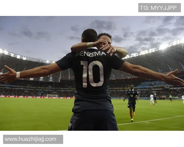 足球明星高清潮流图片集展现球场魅力与风采的完美瞬间